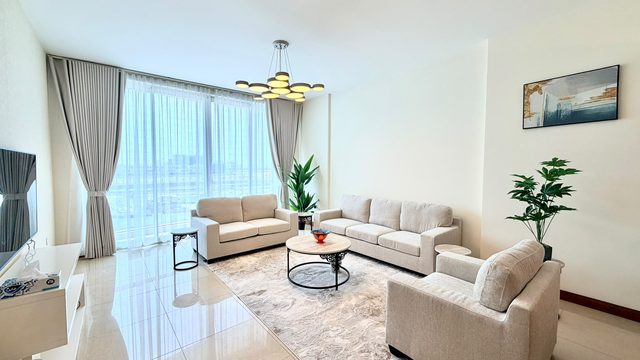 Two-Bedroom Apartment with Private Garden, Dilmunia