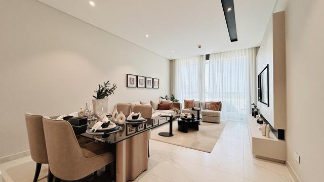 2-Bedroom Apartment with Pool and Spa Access, Bahrain Bay