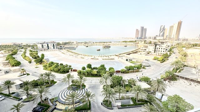 3-Bedroom Apartment with Private Jacuzzi and Maids Room, Reef Island
