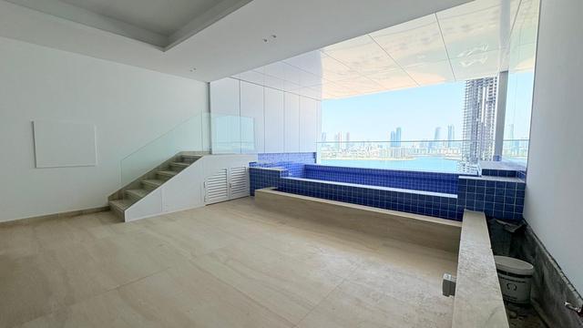 One Bedroom Apartment with Private Pool, Water Garden City