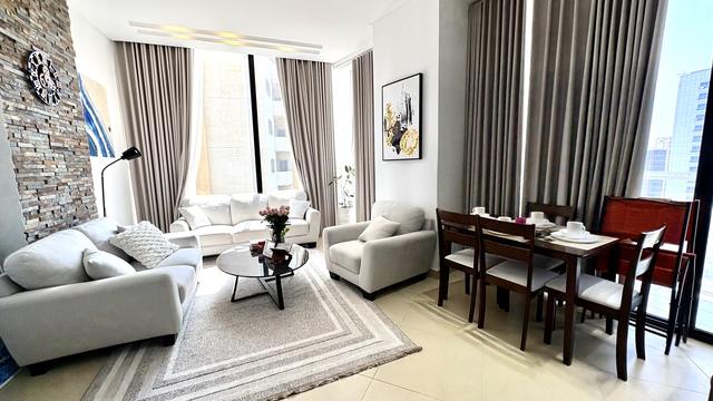 1-Bedroom Apartment with Water Views and Gym, Juffair